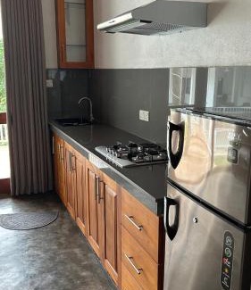 Weligama Apartment | Вилла с бассейном и видом на рисовые поля и джунгли