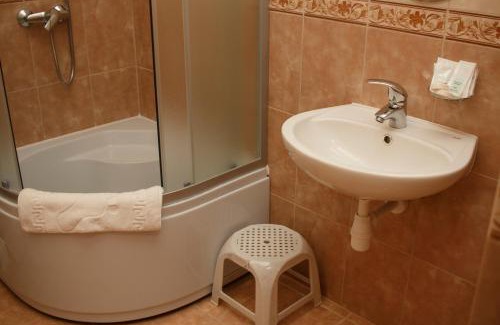 Lviv City Center Hotel | Готель Цісар