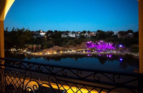 Uman Hotel | Готель River House