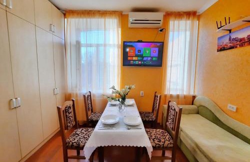 Sukhinovka Apartment | Двокімнатна квартира в центрі біля готелю Палаццо Мережа Alex Apartments Безконтакнте заселення 24-7