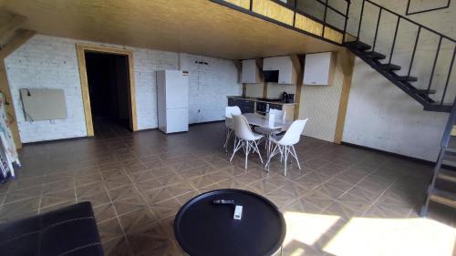 Kamenets-Podol'skiy Apartment | Дворівневі Апартаменти-Лофт у Старому місті