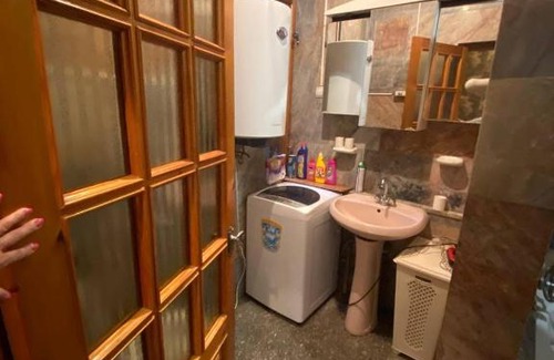 Almaty Apartment | Дом с зеркальным потолком