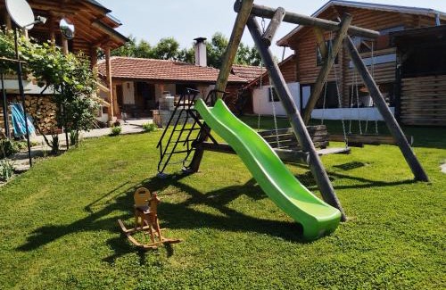 Apriltsi House | Дървената къща