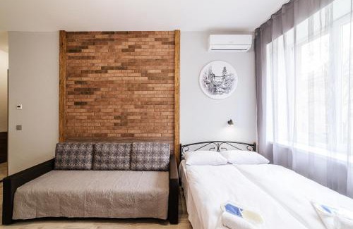 Uzhhorod Apartment | Затишні смарт-квартири в історичному центрі!