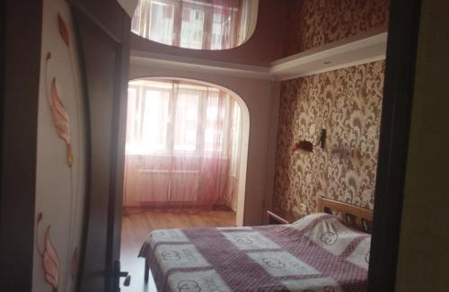 Chernovtsy Apartment | Здається подобово 3кімнатна квартира з wifi i екслюзивним ремонтом,є кімната гардероб,спальня і кімната,санвузол і ванна також парковочне місце