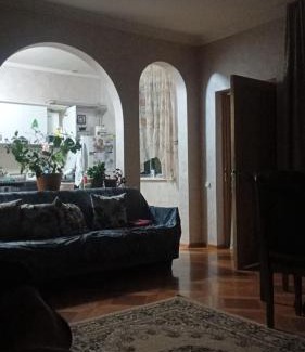Yerevan Apartment | Зелёный дом рай