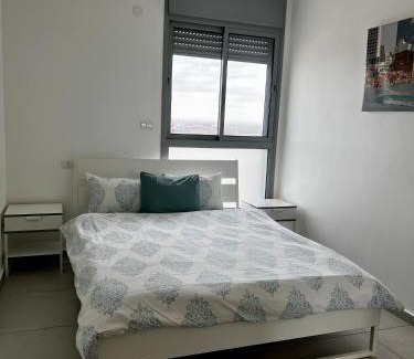Bat Yam Apartment | Квартира, Бат-ям
