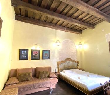 Lviv City Center Apartment | Квартира подобово на Площі Ринок 39 сам центр Львова