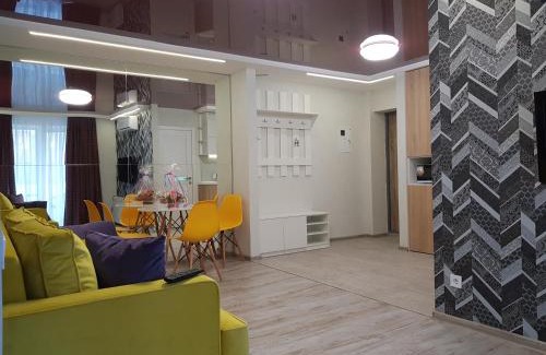 Dzerzhyns'kyi District Apartment | Квартира Lux 2018 года