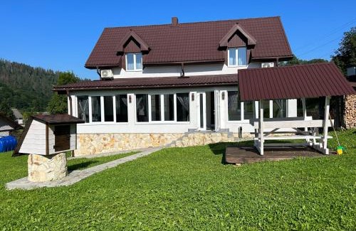 Soymy House | Котедж Смерекова хата- Пилипець