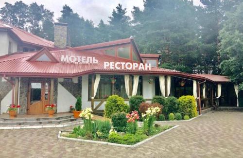 Yavory Cabin | Львівське Передмістя Котедж