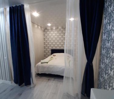 Darnyckyj Apartment | м. Харьковская, ул. Вишняковская