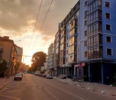 Kosuv Stary Apartment | НОВІ квартири біля вокзалу ІФ "ХОЧУ ЦЮ"