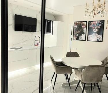 Obolon' Apartment | Роскошная 3к квартира 125м2 на набережной в ЖК Оболонь Резидентс