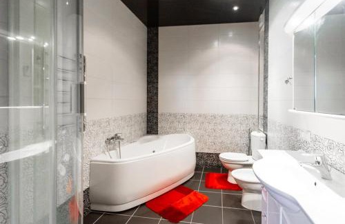 Obolon' Apartment | Роскошная 3к квартира 135м2 на набережной. Минская