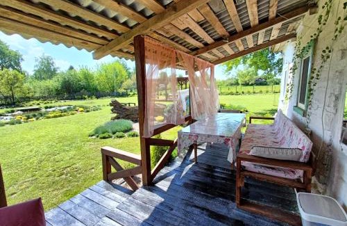 Chernihivs'ka oblast House | Садиба на березі річки Снов