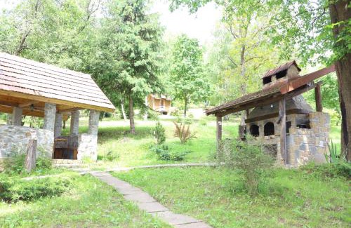 Nizhneye Sinevidnoye House | Садиба У Романа 'корпус із сауною'