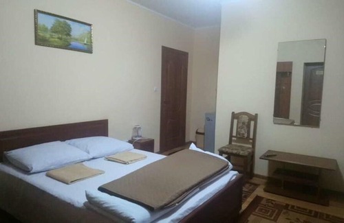 Vynohradiv House | Садиба у Яноша, Sadiba at Janosh, Family Unit