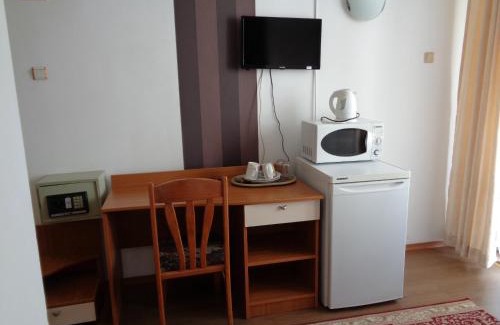 Nessebar New Town House | Стаи за гости" Герови"