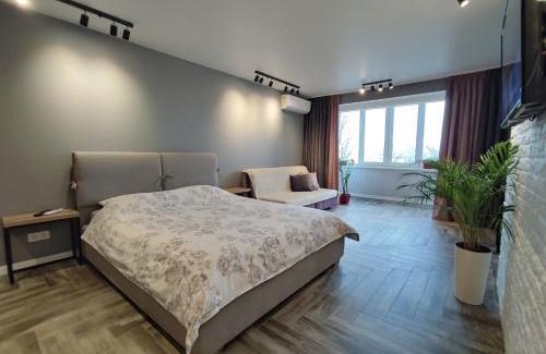Solomjanskyj Apartment | Уютная квартира возле БЦ Tower, концерт-холл Оазис