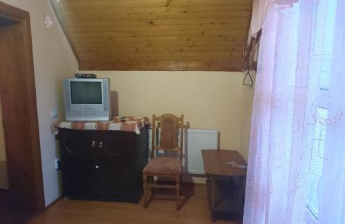 Podobovets House | "У Яслигана"