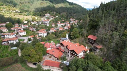 Smolyan Resort | Хотел Изворът Арда