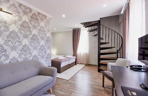 Kazanlak Hotel | Хотел Паризи