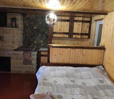 Mykulychyn Cabin | Чан-садиба Гуцульська пісня