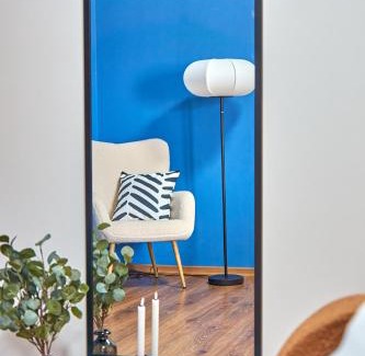 Mukachevo Apartment | Яскраві сучасні Апартаменти для молодих та активних