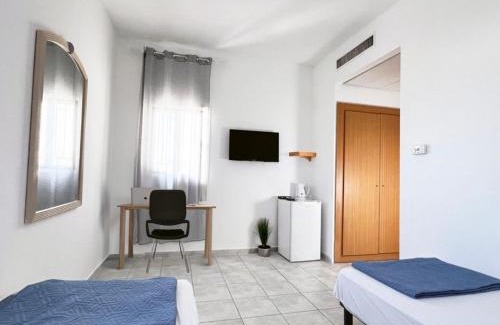 Eilat Hostel | בית אוראל אילת - bet orel eilat