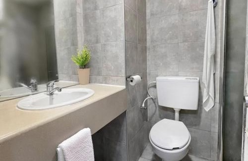 Eilat Hostel | בית אוראל אילת - bet orel eilat