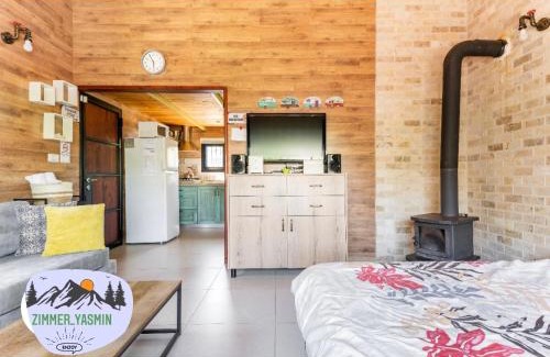 Majdal al-Shams Ski Chalet | בקתה ואירוח היסמין מול הנוף