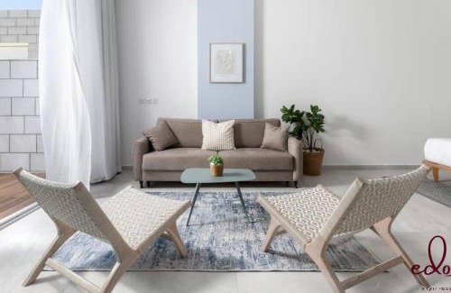 Eilat Apartment | דירת גן יוקרתית 50 מטר מהים - By Edomlux