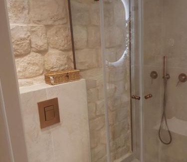Safed Old City Villa | יוקרה בסימטה