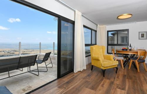 Nof Kinneret Apartment | נוף העמק - דירה מהממת עם נוף עוצר נשימה וממ"ד