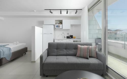 Eilat Apartment | סוויטות עם נוף וצמודות לים במתחם SeaSide היוקרתי עם בריכה - By SEAELO EILAT