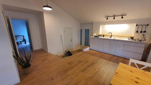 Amir Apartment | על הירדן