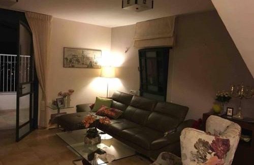 Jerusalem Villa | קוטג׳ מדהים וחדש במרכז בית וגן נוף יפה.