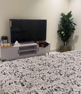 Buraydah Apartment | استديو انيق بشاشة 4K Elegant studio with 4K screen