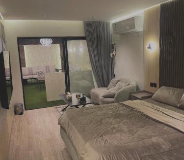 Riyadh Apartment | استديو جميل مع جلسة خارجية