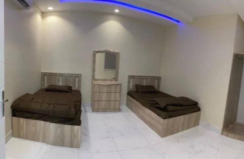 Al Kura Ski Chalet | استراحة وشاليه الميار