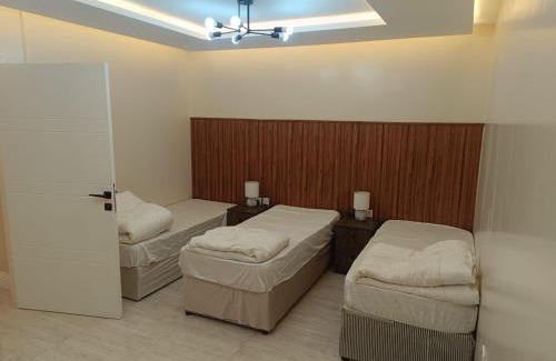 Al Aziziyah Apartment | الاقامة الماسية