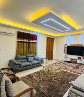 Shurtah al-Dakhlah Apartment | باسم