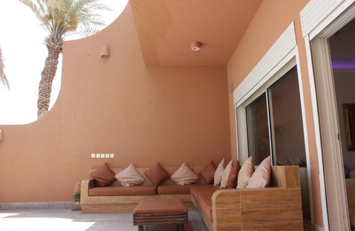 Durrat Al-Arous Villa | درة العروس فيلا فاخرة بمسبح خاص على البحر