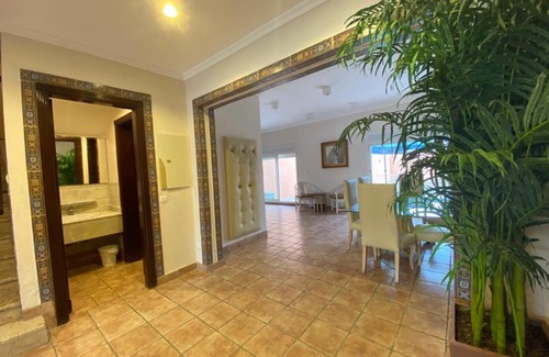 Durrat Al-Arous Villa | درة العروس فيلا فاخرة بمسبح خاص على البحر