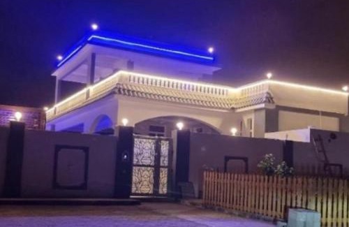 Salalah Ski Chalet | سمارت شالية:Smart Chalet