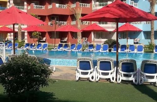 Ras Sudar Ski Chalet | شاليهات بورتو ساوث بيتش للأسر فقط An