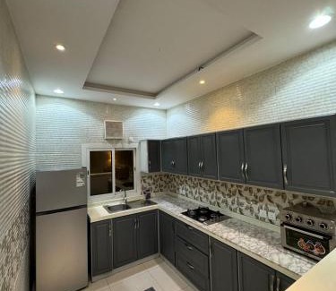 Al Kura Ski Chalet | شاليه اليجانس