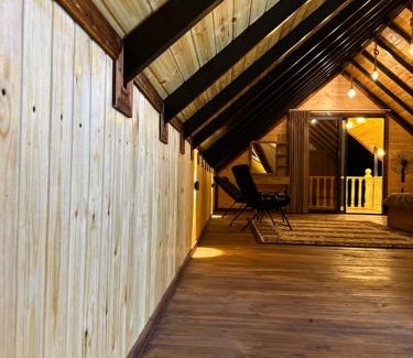 Ajloun Ski Chalet | شاليه وكوخ البركه Albarakah chalets