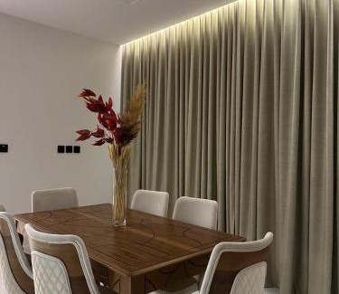 Jeddah Apartment | شقة الفخامة 2